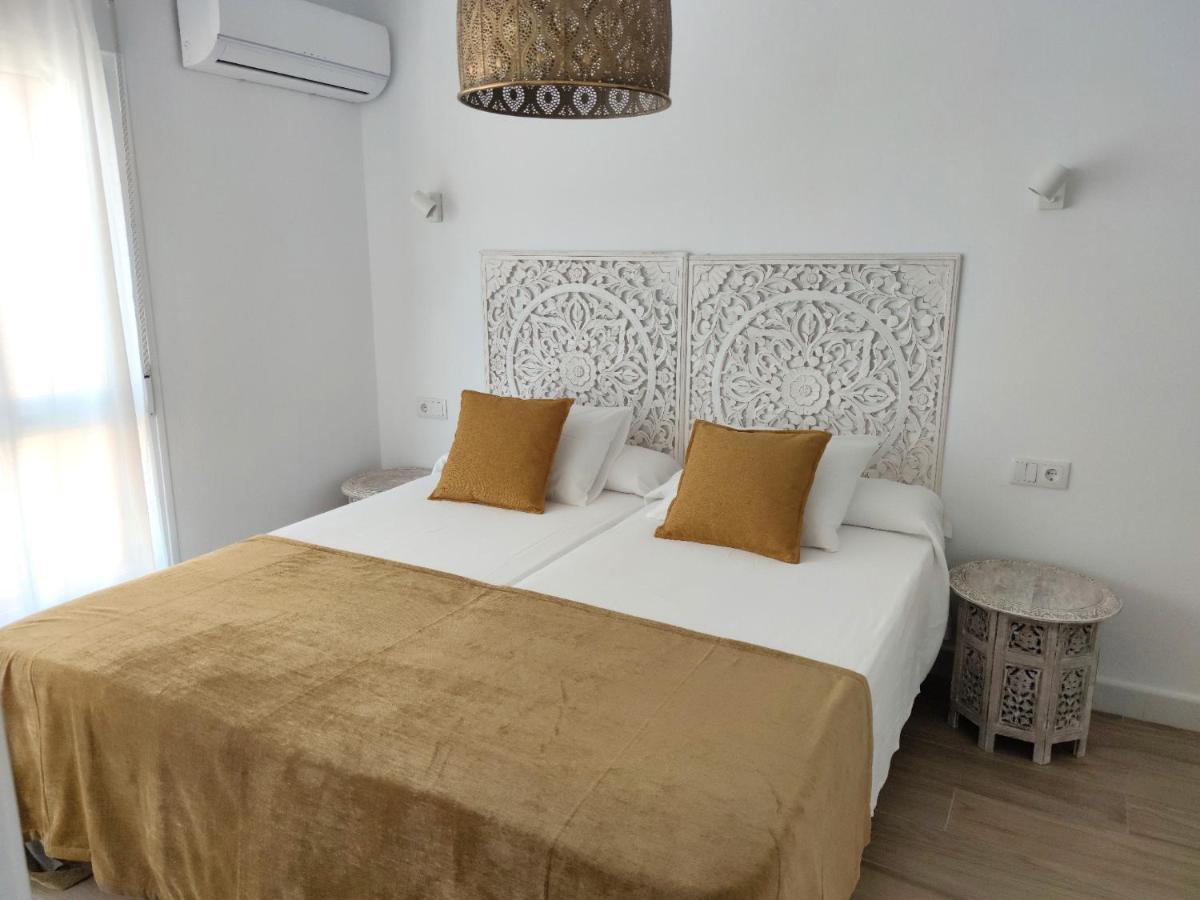 La Posada De Lola - Adults Only Hotel Bolonia Luaran gambar