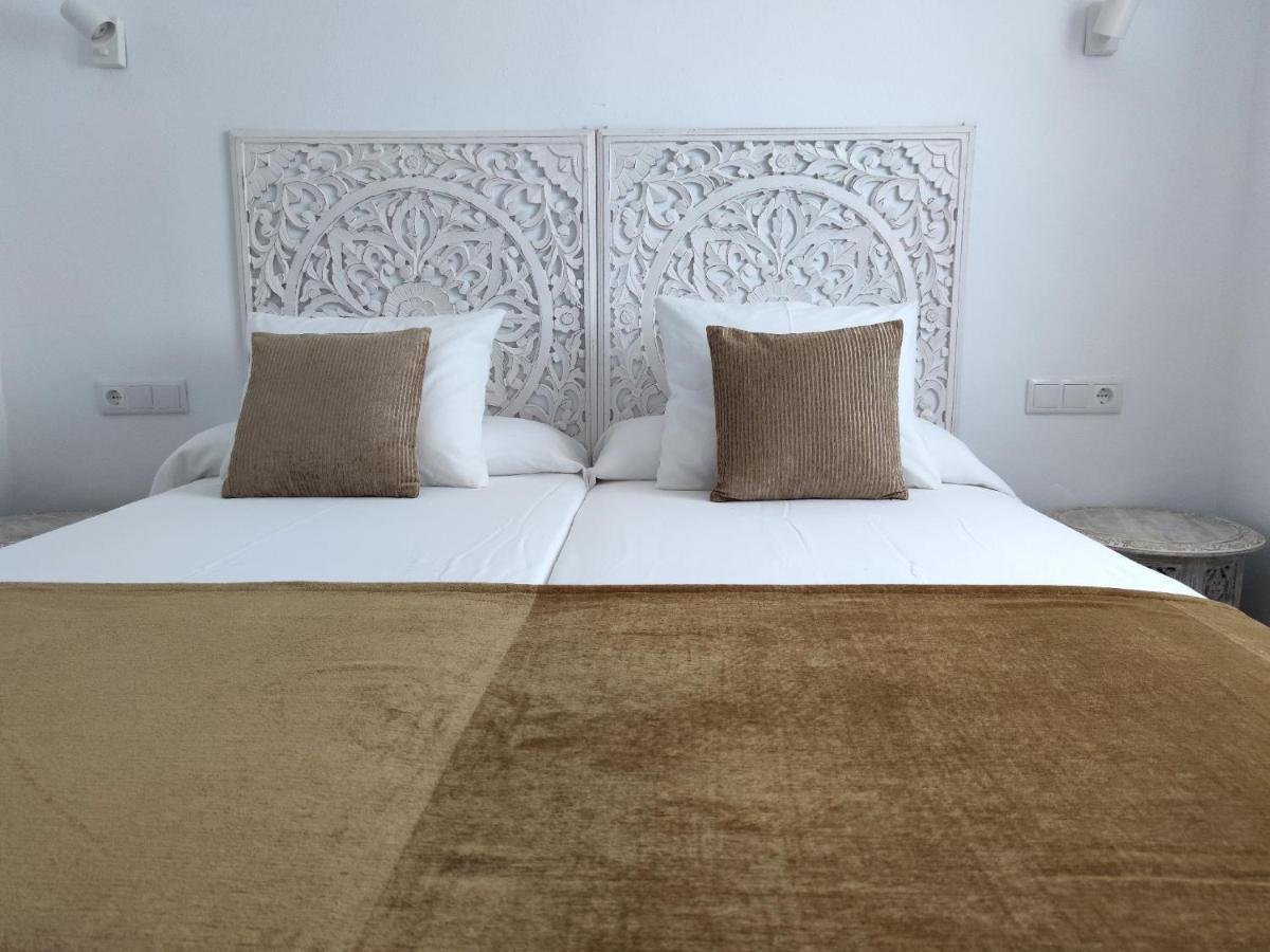 La Posada De Lola - Adults Only Hotel Bolonia Luaran gambar
