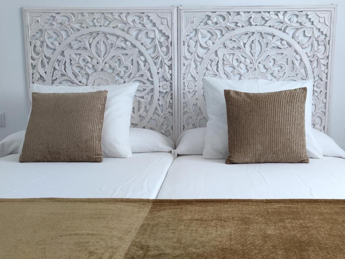 La Posada De Lola - Adults Only Hotel Bolonia Luaran gambar