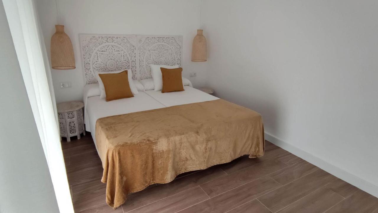 La Posada De Lola - Adults Only Hotel Bolonia Luaran gambar