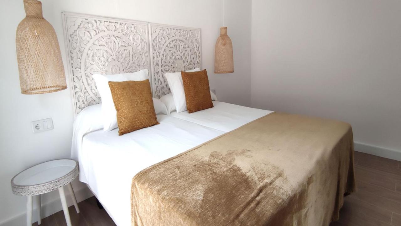 La Posada De Lola - Adults Only Hotel Bolonia Luaran gambar