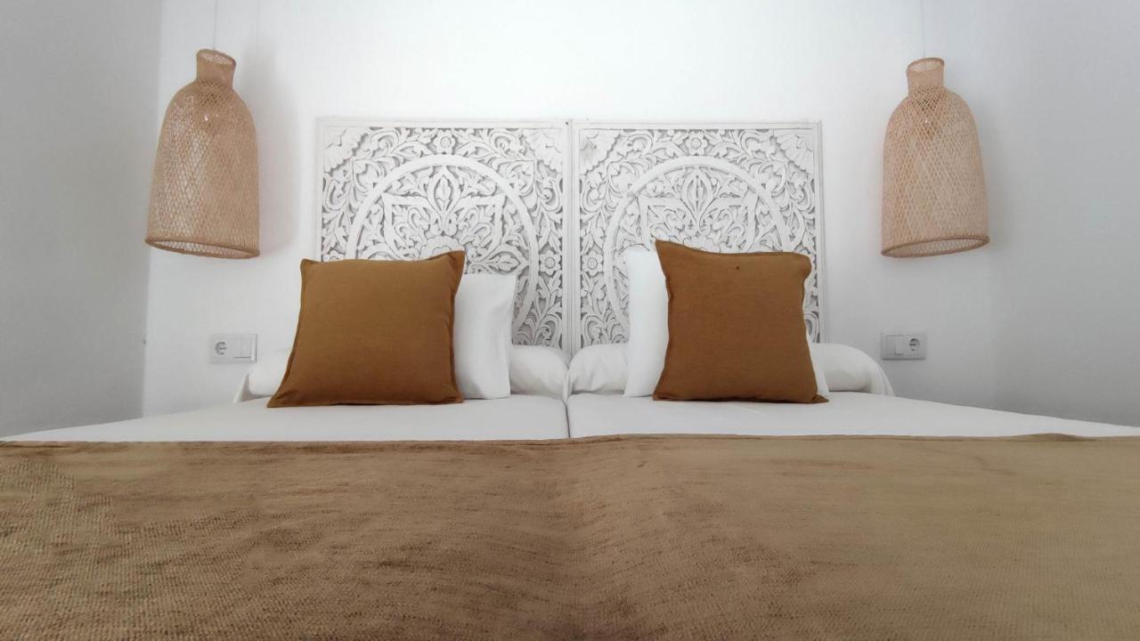 La Posada De Lola - Adults Only Hotel Bolonia Luaran gambar