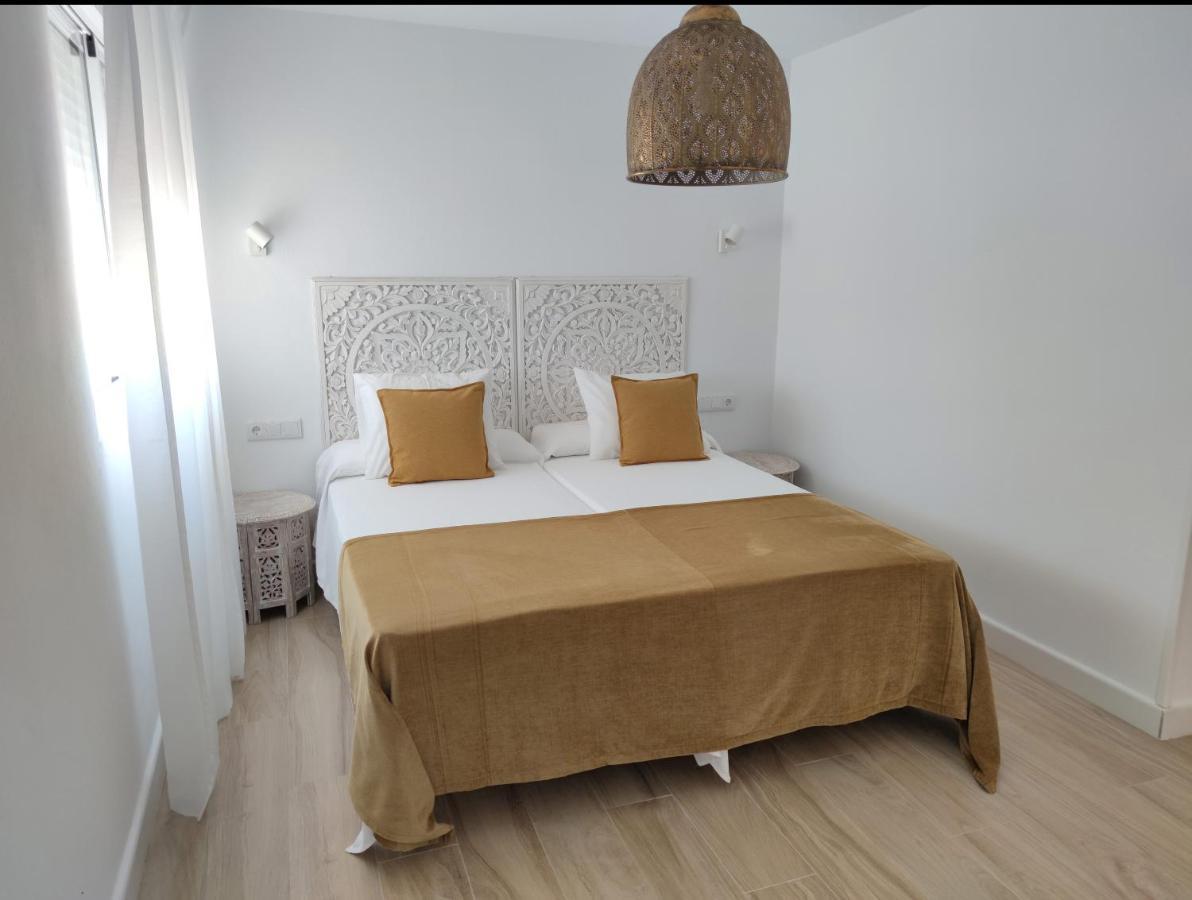 La Posada De Lola - Adults Only Hotel Bolonia Luaran gambar