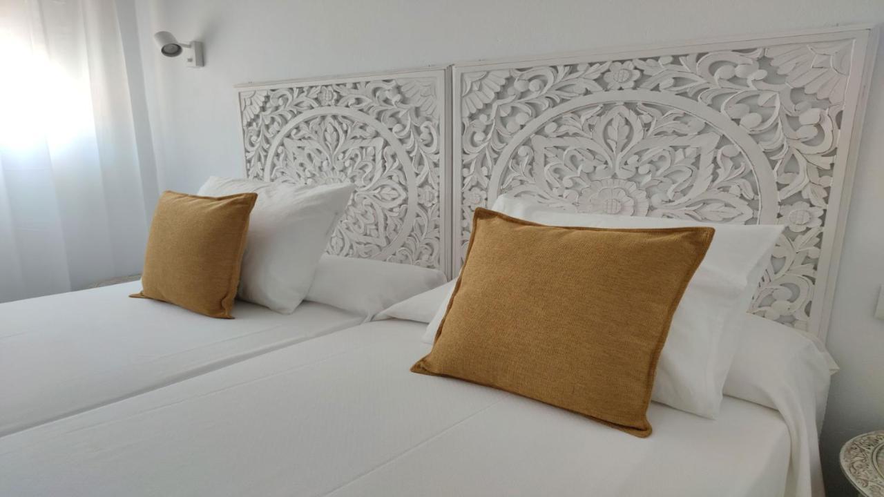 La Posada De Lola - Adults Only Hotel Bolonia Luaran gambar