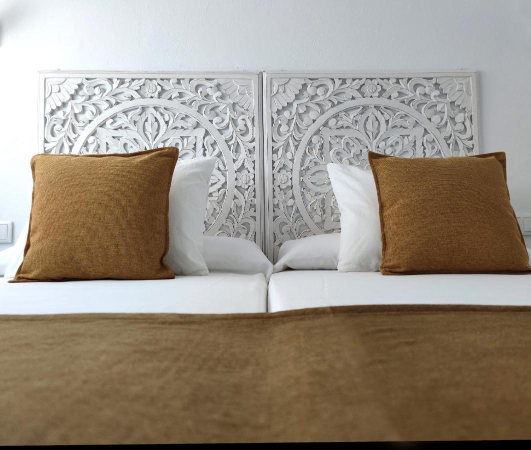 La Posada De Lola - Adults Only Hotel Bolonia Luaran gambar